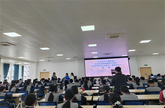 �ഺ����ã  �����С������� �������Ƽ�֮������������ƿ����߽��������ǹ���ѧ